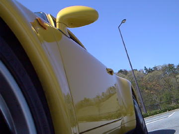 �傫�������J�����e�^�C���n�E�X